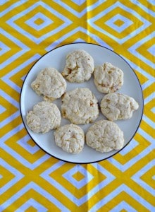 We love these soft and spice Cinnamon Cream Cheese Cookies!
