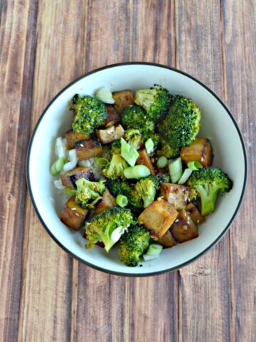 Looking for a delicious Meatless Monday meal? Try my Honey Sesame Tofu Bowls!