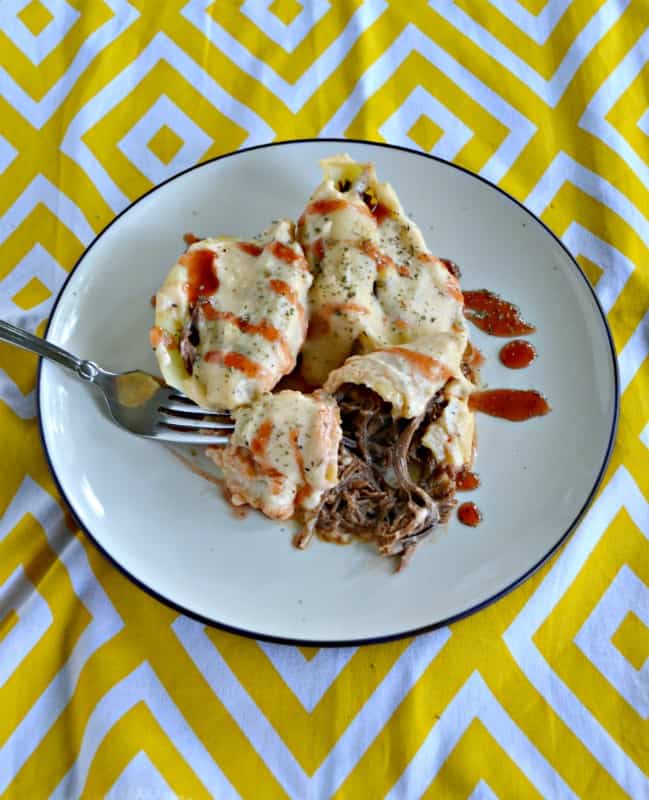 Need a dish that will wow your guests but you can make ahead of time? Try my tender and flavorful BBQ Brisket Stuffed Mac N Cheese Shells!