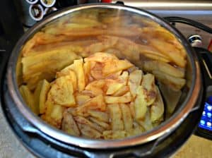 Make homemade applesauce in the Instant Pot