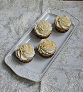 If you like sugar and spice you'll love these Brown Sugar Cinnamon Cupcakes