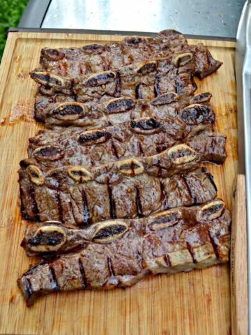 These Beer and Lime Marinated Flanken Style Short Ribs are awesome on the grill!