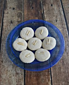 Grab one of these melt in your mouth Egyptian Butter Cookies!