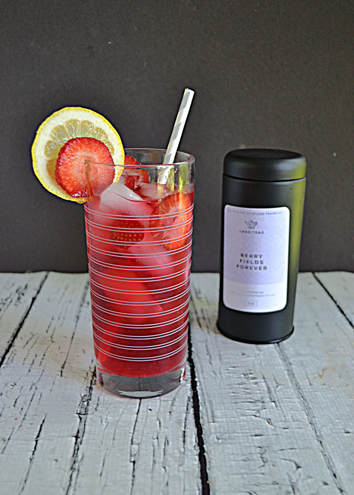 Berry Iced Tea with Lemon and Ginger